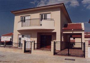 SEMI-DETACHED RESIDENCE - Engomi, 2005