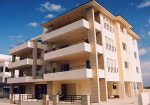 ANTONIS ZENIOS COURT 32 - Strovolos, 2004