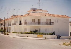 SEMI-DETACHED RESIDENCES - Engomi, 2000